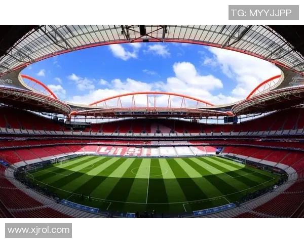 球星纷纷点评中国足球场设施与环境对本土足球发展的影响