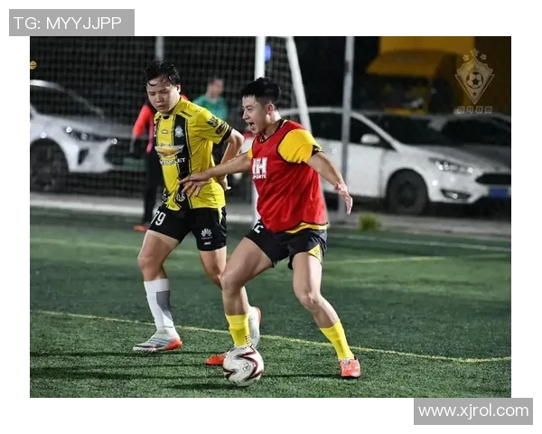 我身边的足球明星：从球场到生活的多维度探索